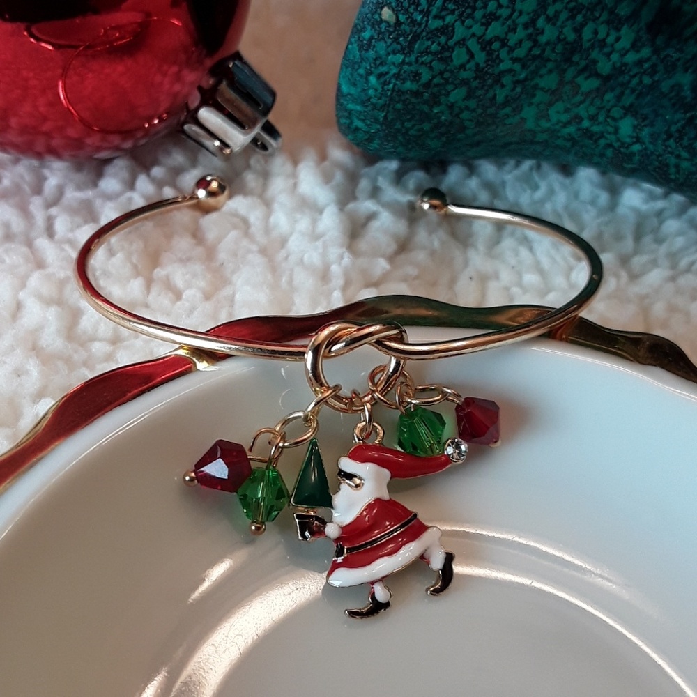 NEW The Knotty List - Cuff 'em Bracelet - Picture 2 of 4